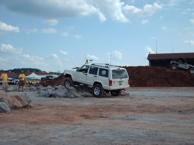 pix from 2009 all breeds jeep show PICT0205