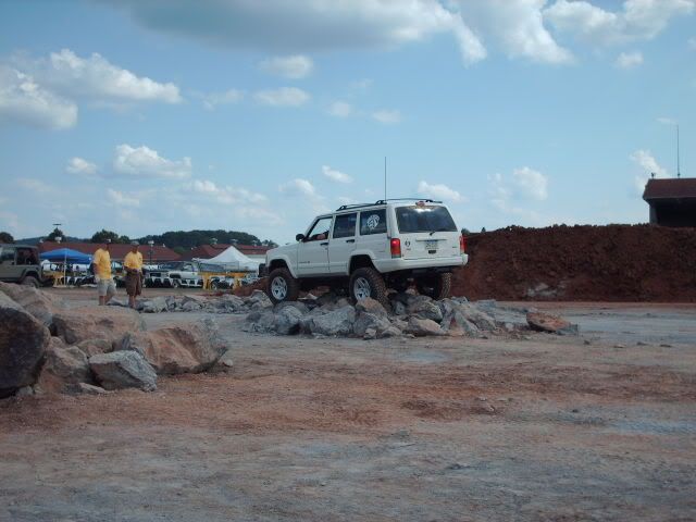 pix from 2009 all breeds jeep show PICT0206