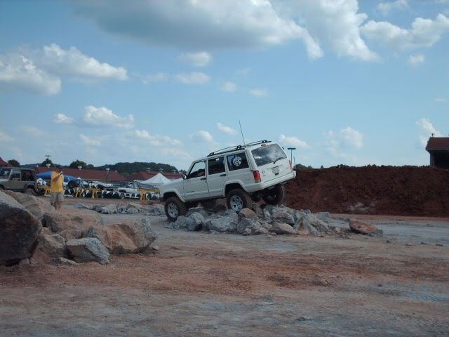 pix from 2009 all breeds jeep show PICT0207