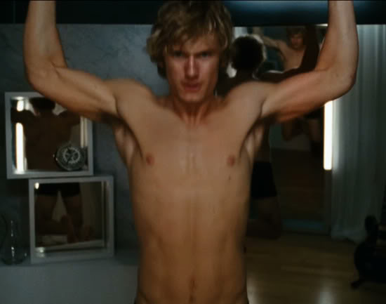 Hola [Angelo&Lisa +100] 550w_gayspy_alex_pettyfer_beastly_1