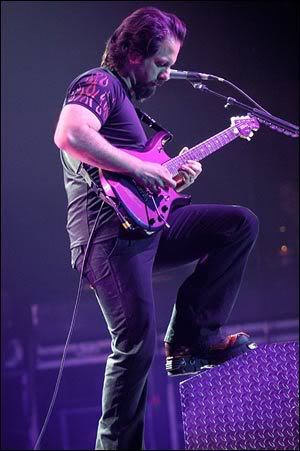 Dream Theater John_petrucci