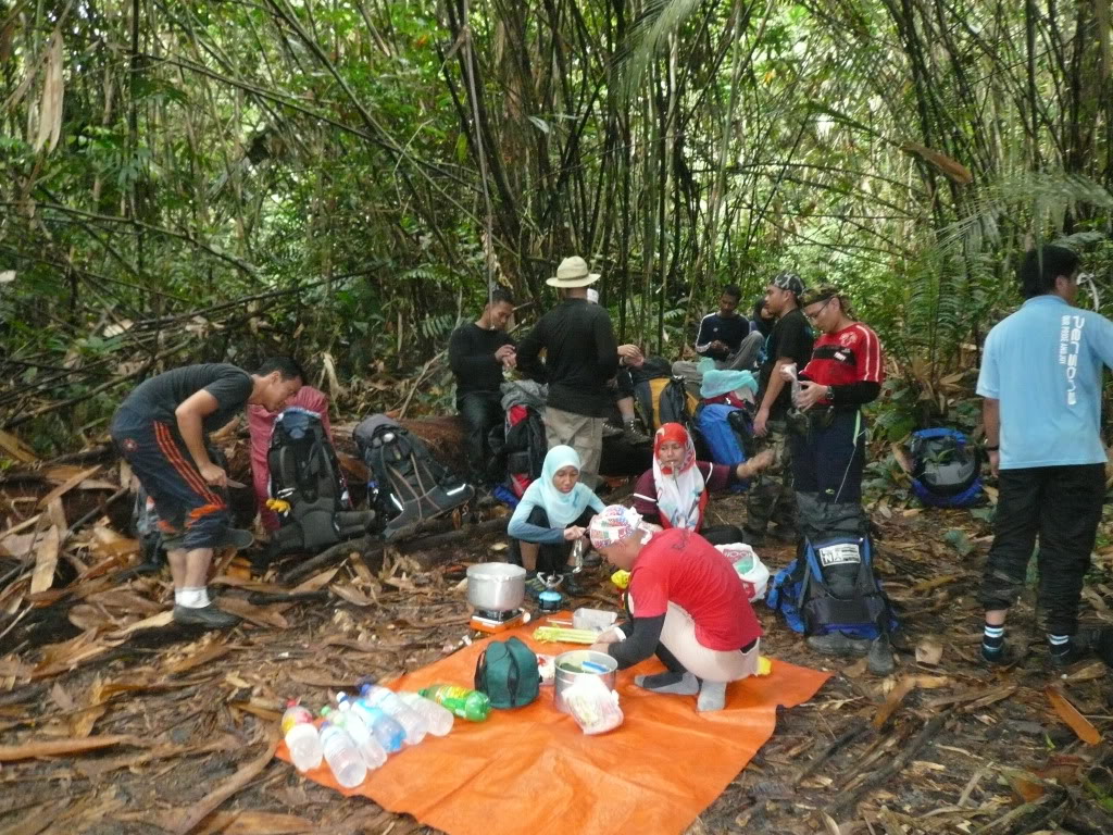 OPS Samun Fred FlintSTONES (Gunung Batu Puteh 4-7 Dis 2009) P1040256