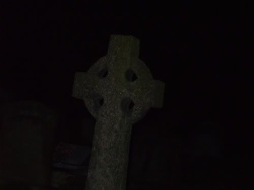 Old Isleworth cemetery 30.01.08 @ 10.10 pm OldIsleworthCemetery010
