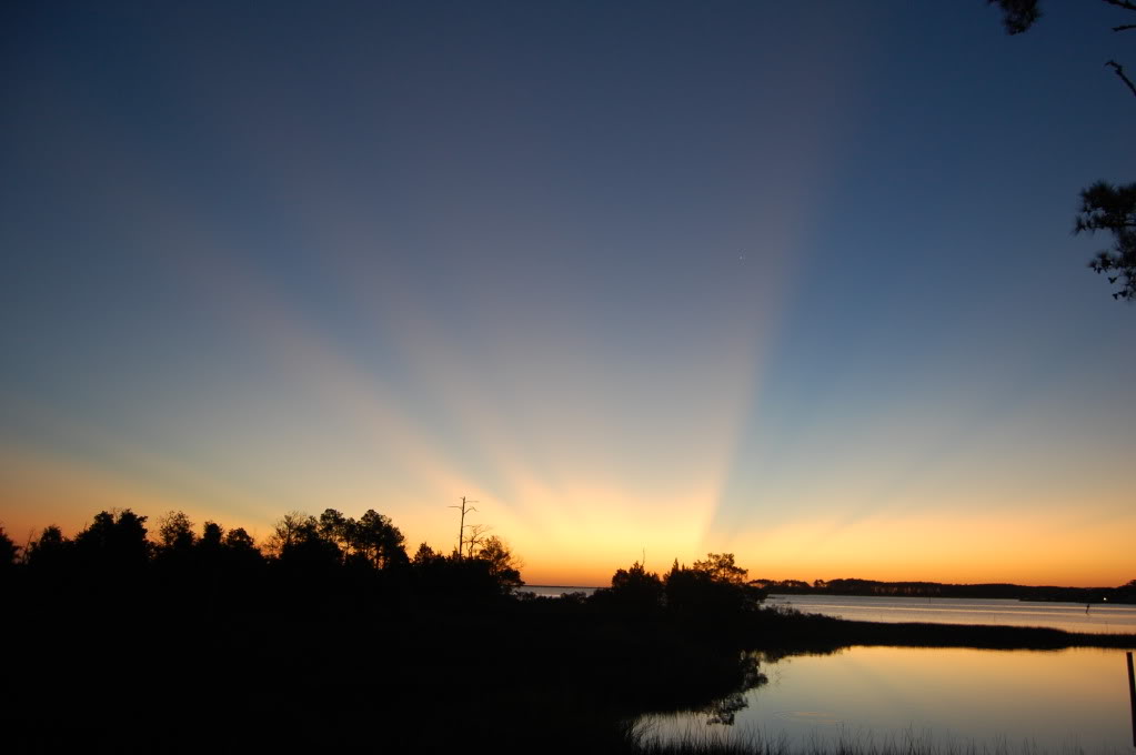 Rays of Hope--Sunrise 9/29/09 DSC_0034g