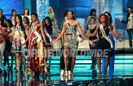Manalo - Bianca Manalo: Bb Pilipinas - Universe 2009 - Page 9 Missuniverserehearsalau