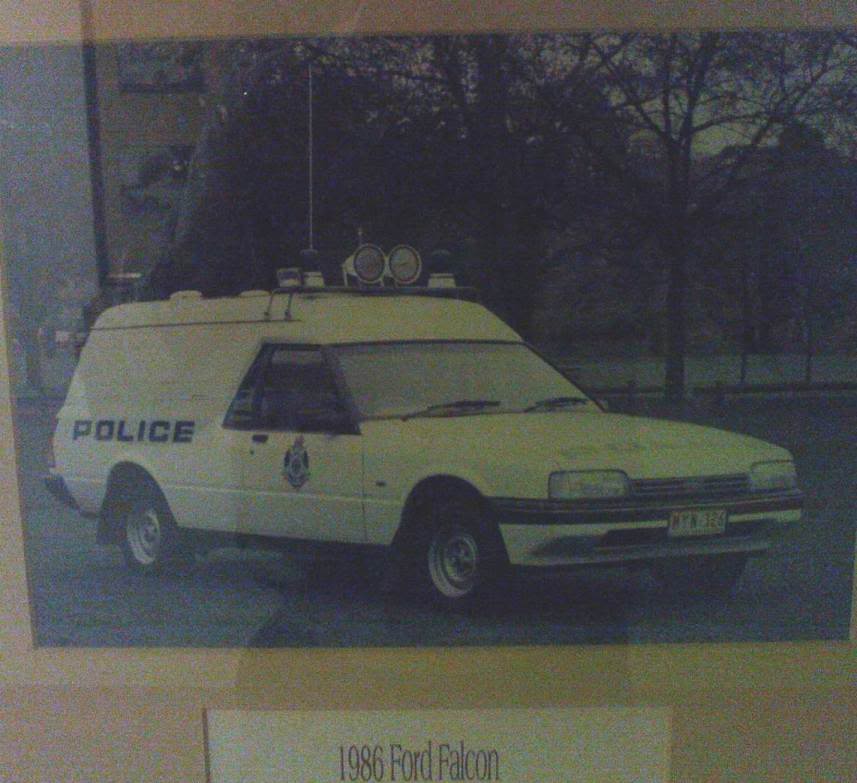 Police Divvy Vans Police007