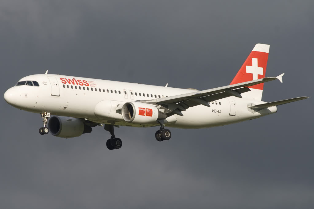 ZRH - LSZH 09/08/11 11-08-09HB-IJI_1