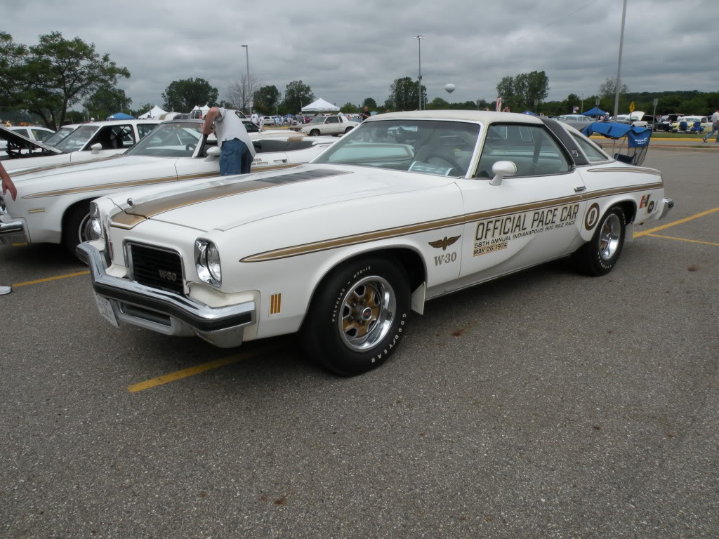 2010 Oldsmobile Homecoming car show - 56k, don't even bother. DSCN3738