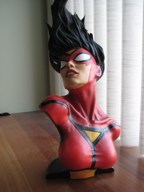 SPIDERWOMAN Legendary scale bust IMG_1088