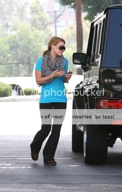 [June -2008] Candids - Page 2 010-3