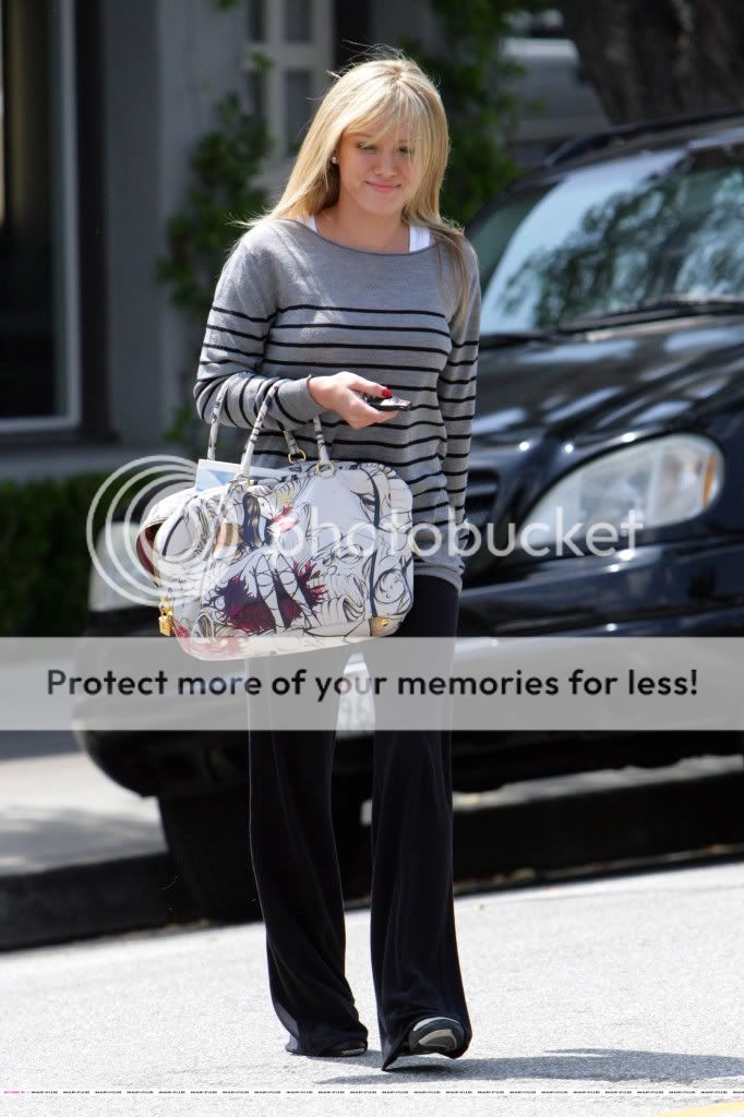 [June -2008] Candids - Page 2 21