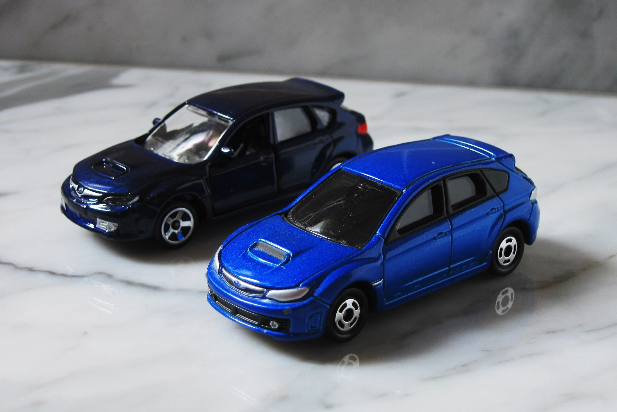 Majorette 2011 - Subaru Impreza WRX STI vs Tomica MajoretteSubaruImprezavsTomica4