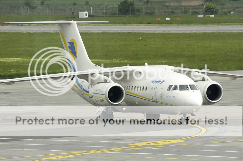 Aeroportul Bucuresti ( Henri Coanda/Otopeni )- Mai 2011 - Pagina 5 _D7C51304