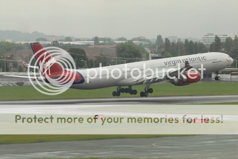 Londra - Heathrow (LHR / EGLL) 0f9514df