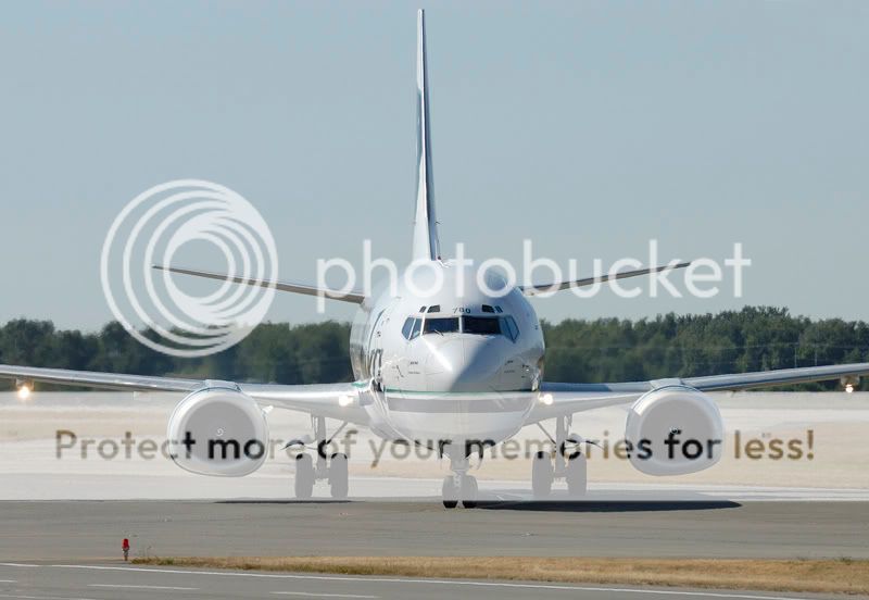 Vancouver International (YVR / CYVR) - Pagina 2 F8459465