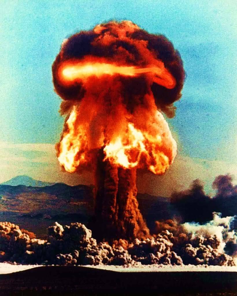 Picture Battle Royal Nuclear-explosion