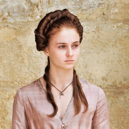 Cronología de Lyanna Stark Sansa-Stark-sansa-stark-22960920-450-450