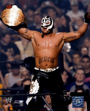 Rey Mysterio recibe a su tercer hijo Rey-Mysterio