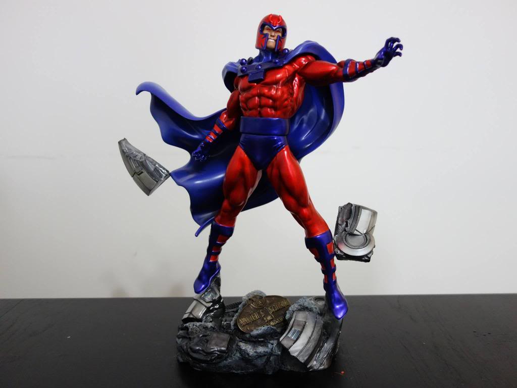 Kotobukiya Magneto Repaint 1073753_533703460084377_148371636_o