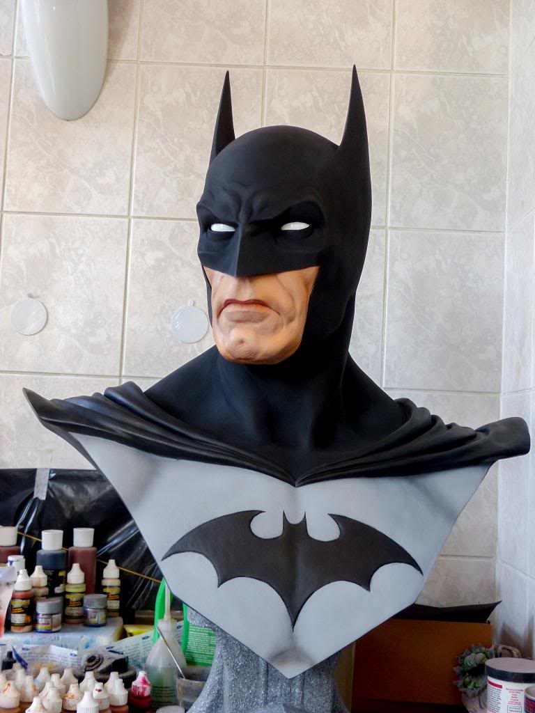 Repaint Buste 1/1 Batman Sideshow  P1010064-2