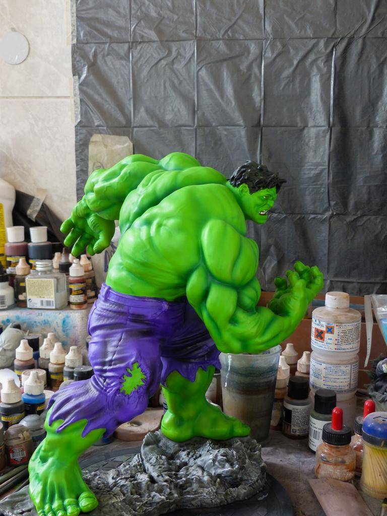 Kotobukiya Hulk Repaint (version comics) P1020293-2