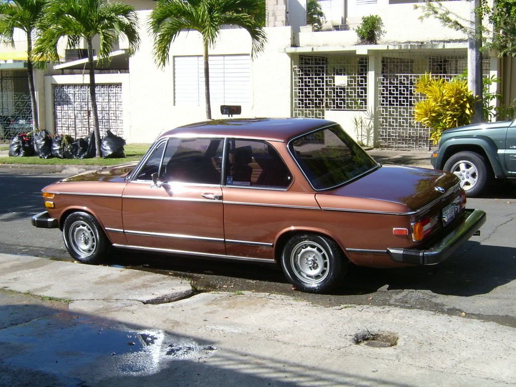 Saludos a todos los duenos de BMW's clasicos de PR. 02TurboWheels1