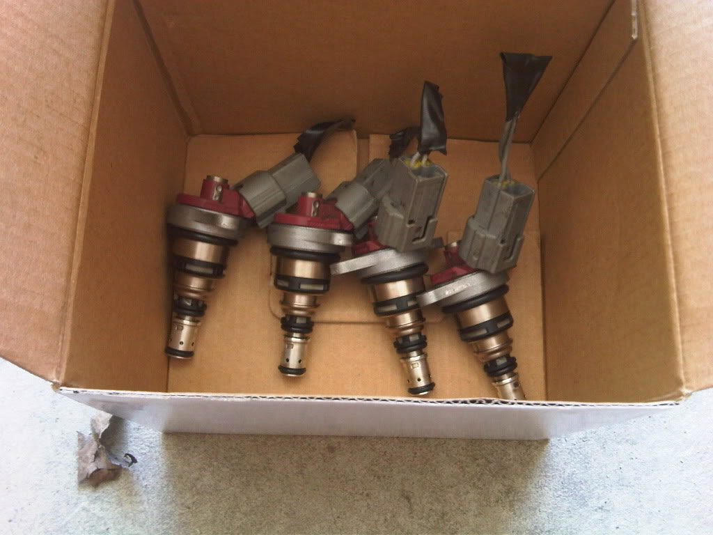 FS TiTek 550cc side-feed injectors IMG00513-20100701-1432