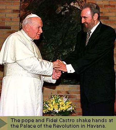 Papstbesuch in Deutschland Pope_castro_handshake