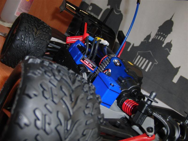 Mi Traxxas E-Revo 1/16 VXL Brushless CIMG3229