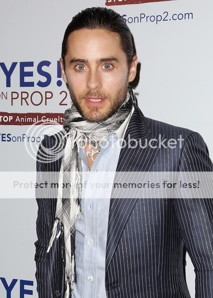 Jared "Yes on Prop 2" benefit party (28.9.08) resimleri Yes01