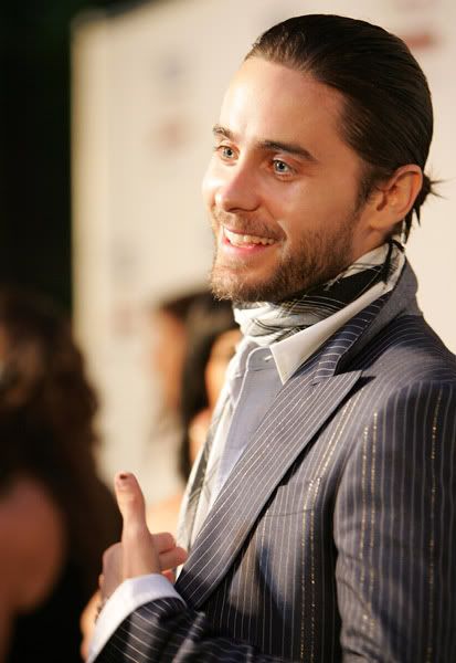 Jared "Yes on Prop 2" benefit party (28.9.08) resimleri Yes05