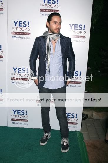 Jared "Yes on Prop 2" benefit party (28.9.08) resimleri Yes32