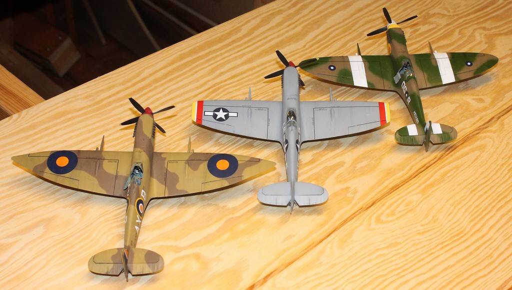 Supermarine Spitfire Mk.VIII, JF322, JF470 och MD280, Eduard 1/48  IMG_0555_zpsnx1xt40z