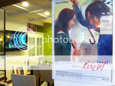 [PIC][22-07-2012]"Love Rain" xuất hiện trên báo và tại toà nhà ở Shibuya - Nhật Bản - Page 2 9s8mx