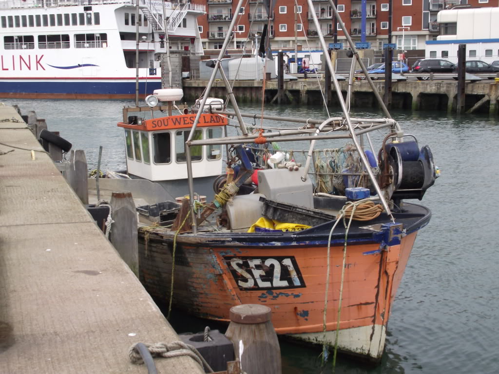 Real Fishing Boats 2010_04110026