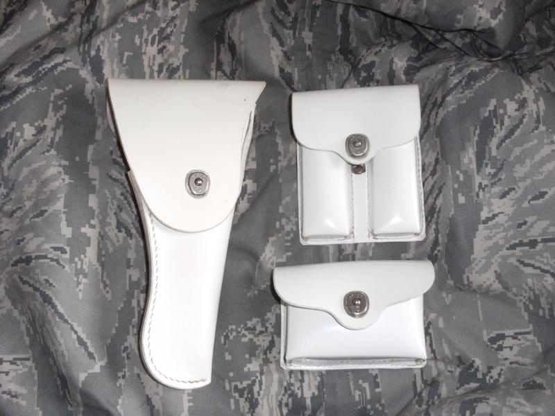 White Vinyl/PVC MP/Ceremonial M1911 Holster,Ammo Pouch and 1st Aid Pouch-US?? DSCF0013_zpseynzgy1s