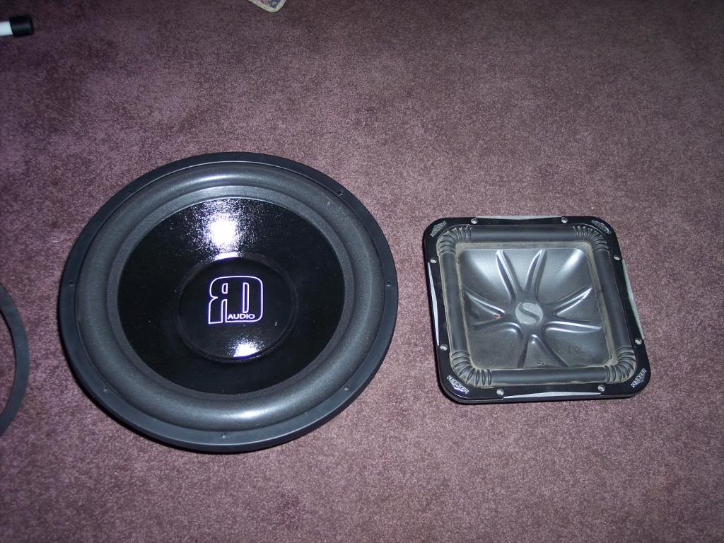 sale  https - usaci forumotion com - various items for sale, amps, RD woofers, CS batts+much more 100_2749