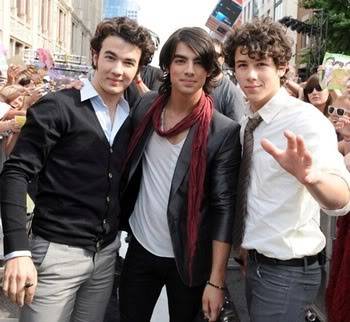 NICK JONAS & JONAS BROTHERS MuchMusic-july32008