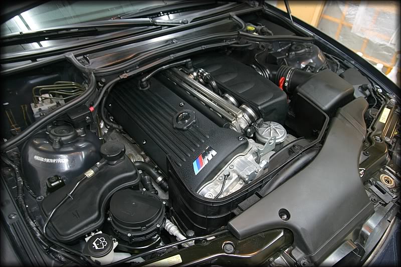 [Shooting] Du lourd sur une RS4 Engineclean