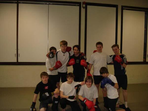 Trainer Sven geeft seminar in school te Mol 8