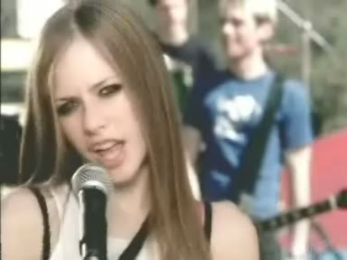 Klip Resimleri! AvrilLavigne-Complicate001_0001