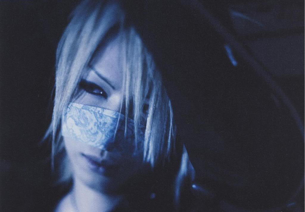 GazettE (Visual kei) - Pgina 13 Reita-shooting2103