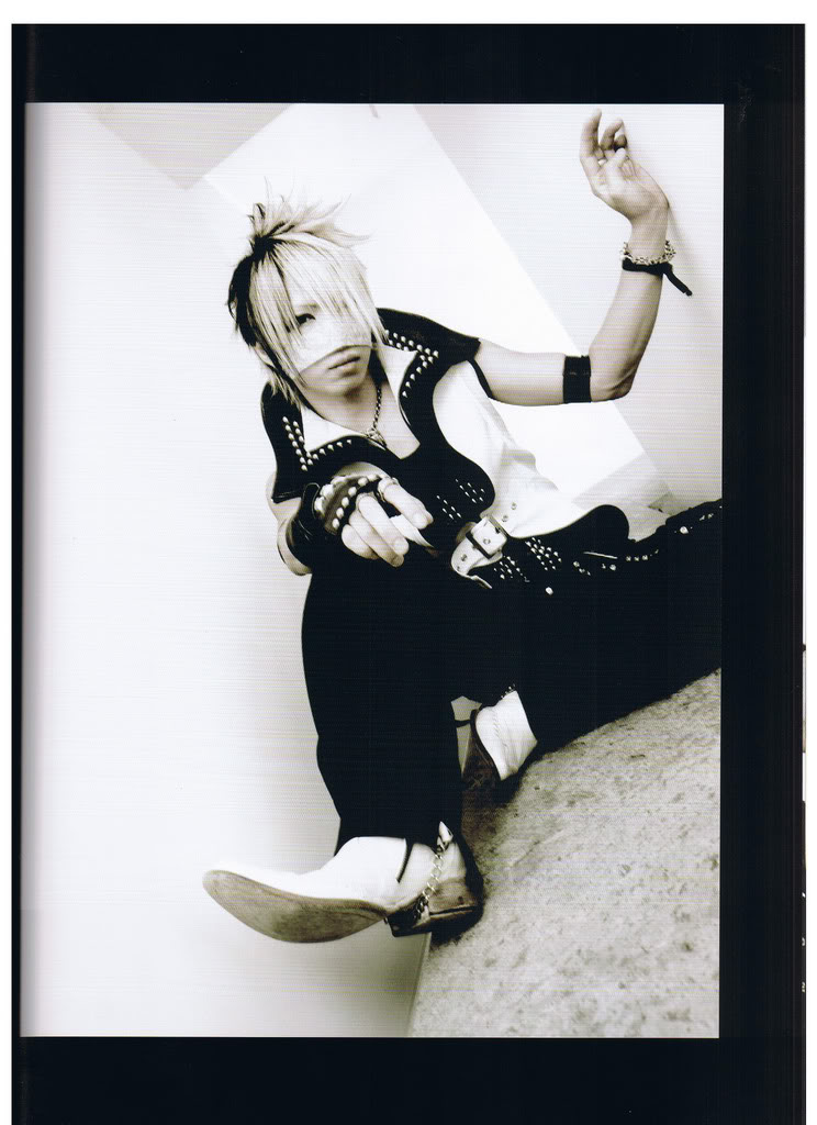 GazettE (Visual kei) - Pgina 13 Reita-shooting361