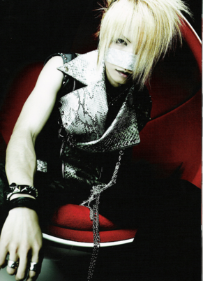 GazettE (Visual kei) - Pgina 13 B