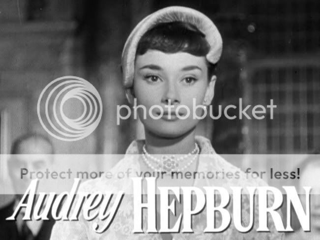 Audrey Hepburn - Mỹ nhân của mọi thời đại Audrey_Hepburn_in_Roman_Holiday_tra