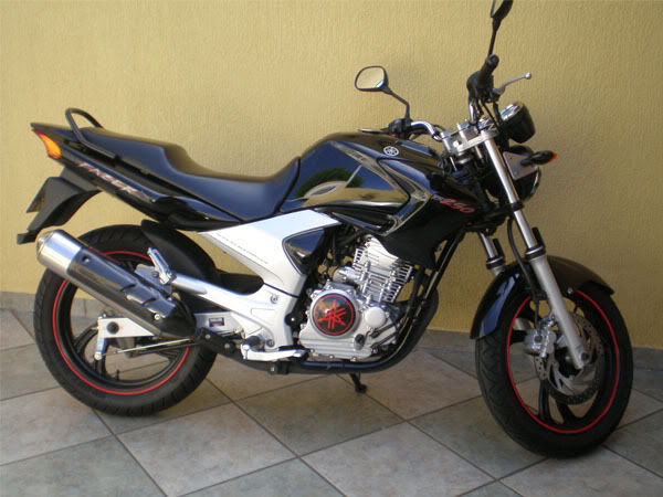 Yamaha Fazer Carbon Edition Untitled-1-1