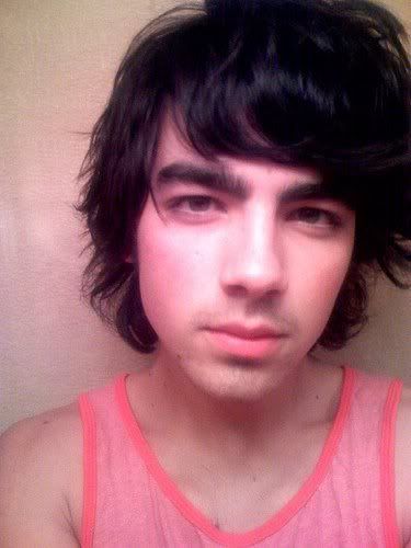 + Ineditas Joejonasshirtless-002