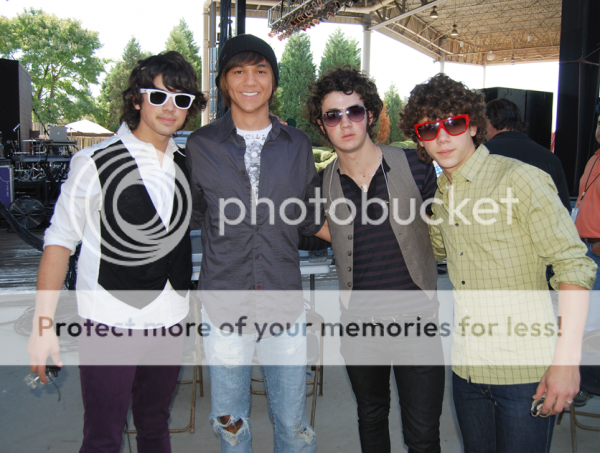 Fotos con Fans , Ojala seamos nosotross! (L) Joey_and_jonas