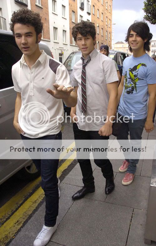 Candids en Dublin Jonas-brothers-dublin-668-1