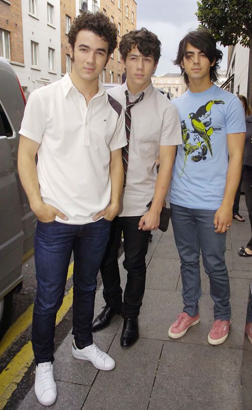 Candids en Dublin Jonas-brothers-dublin-668-2